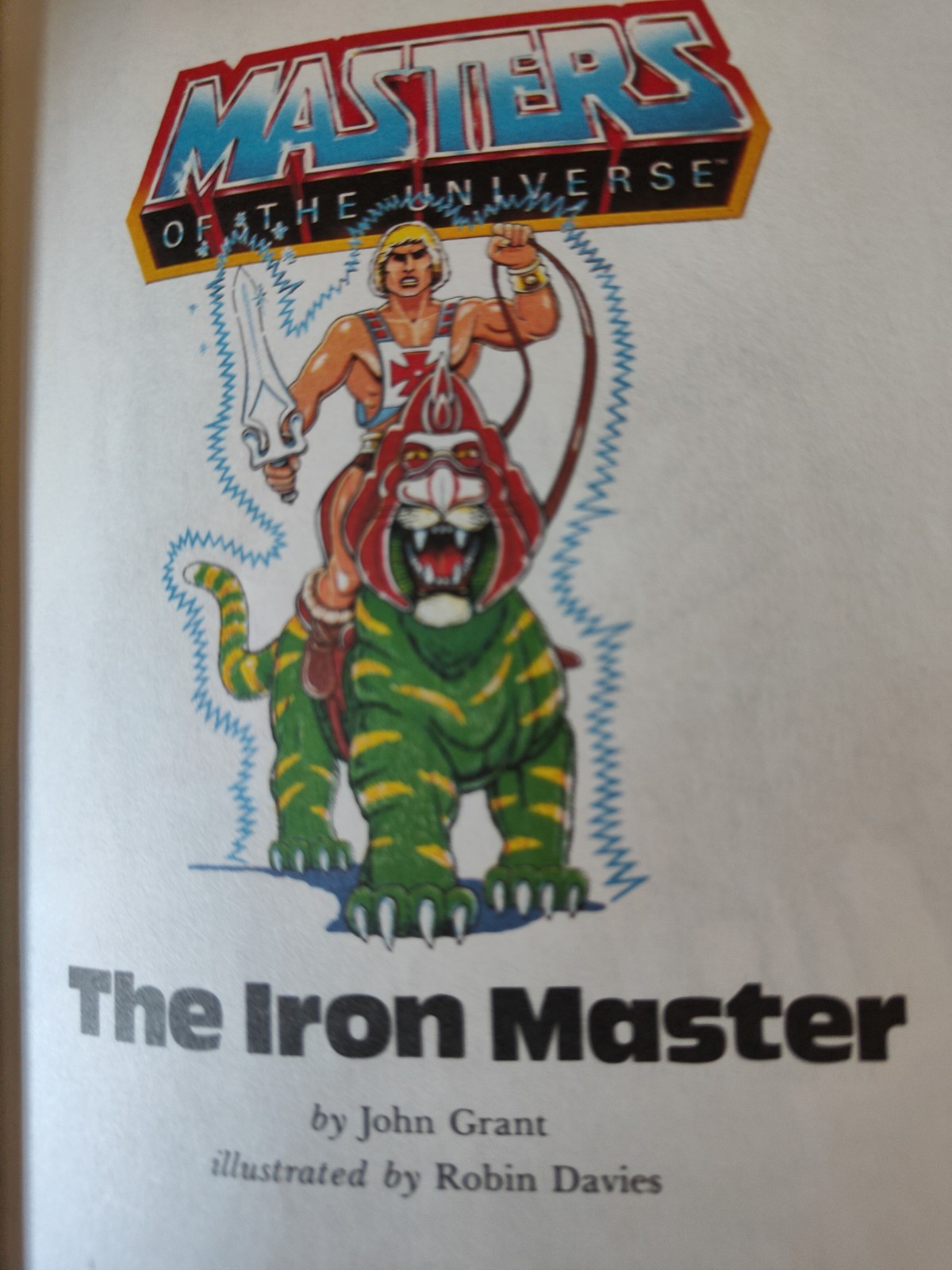 Transformers : Autobots Fight Back & Masters Of The Universe Ladybird Books 80s
