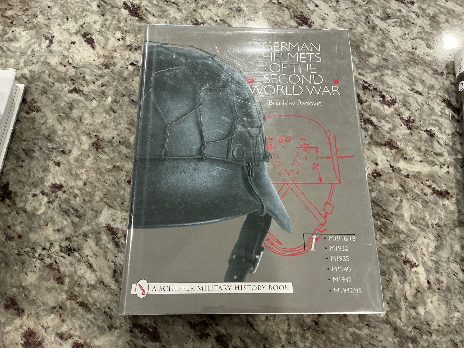 German Helmets of the Second World War: Volume One