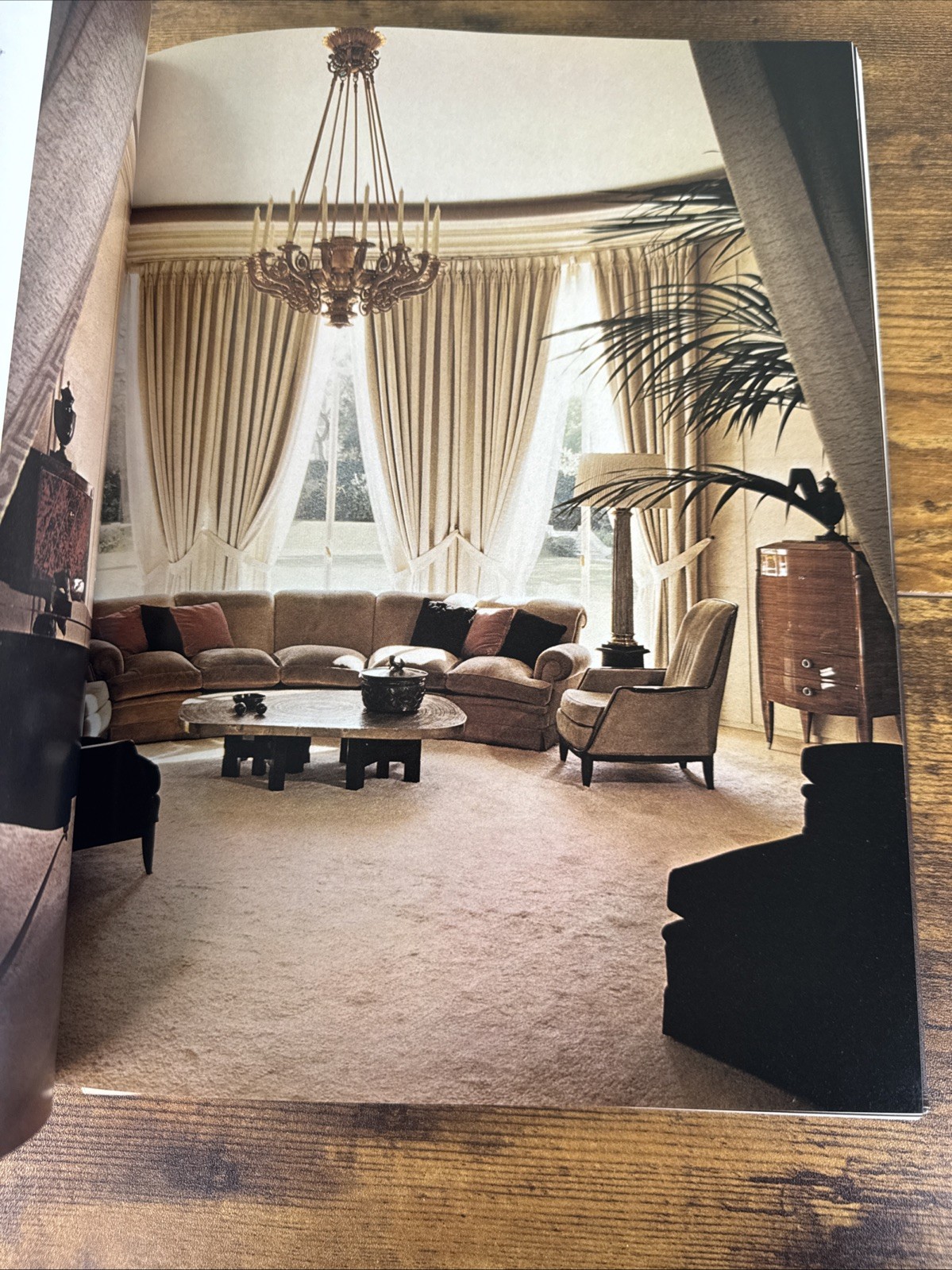 ARCHITECTURAL DIGEST: INTERNATIONAL INTERIORS; LTD. ED 368/1000 BY PAIGE RENSE