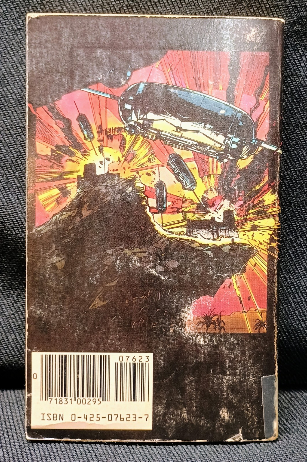 Vintage paperback MARVEL COMICS PRESENTS DUNE comic book film 1984 SIENKIEWICZ
