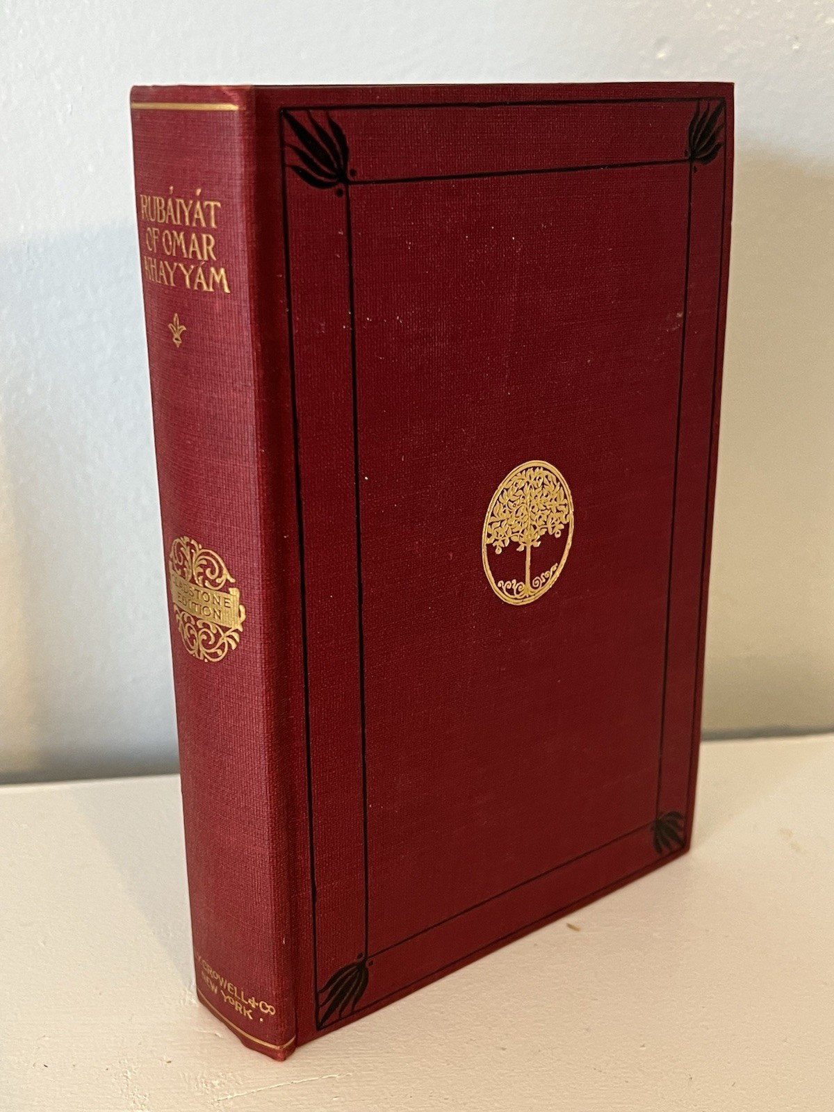 RUBAIYAT OF OMAR KHAYYAM Edward Fitzgerald Thomas Y. Crowell & Co.
