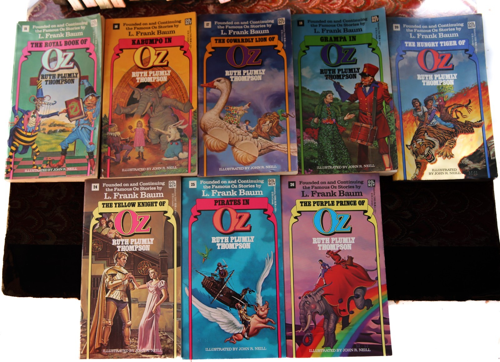 Vintage Wizard of Oz Books Lot (16)L Frank Baum Oz Series Illustrated Kids Books