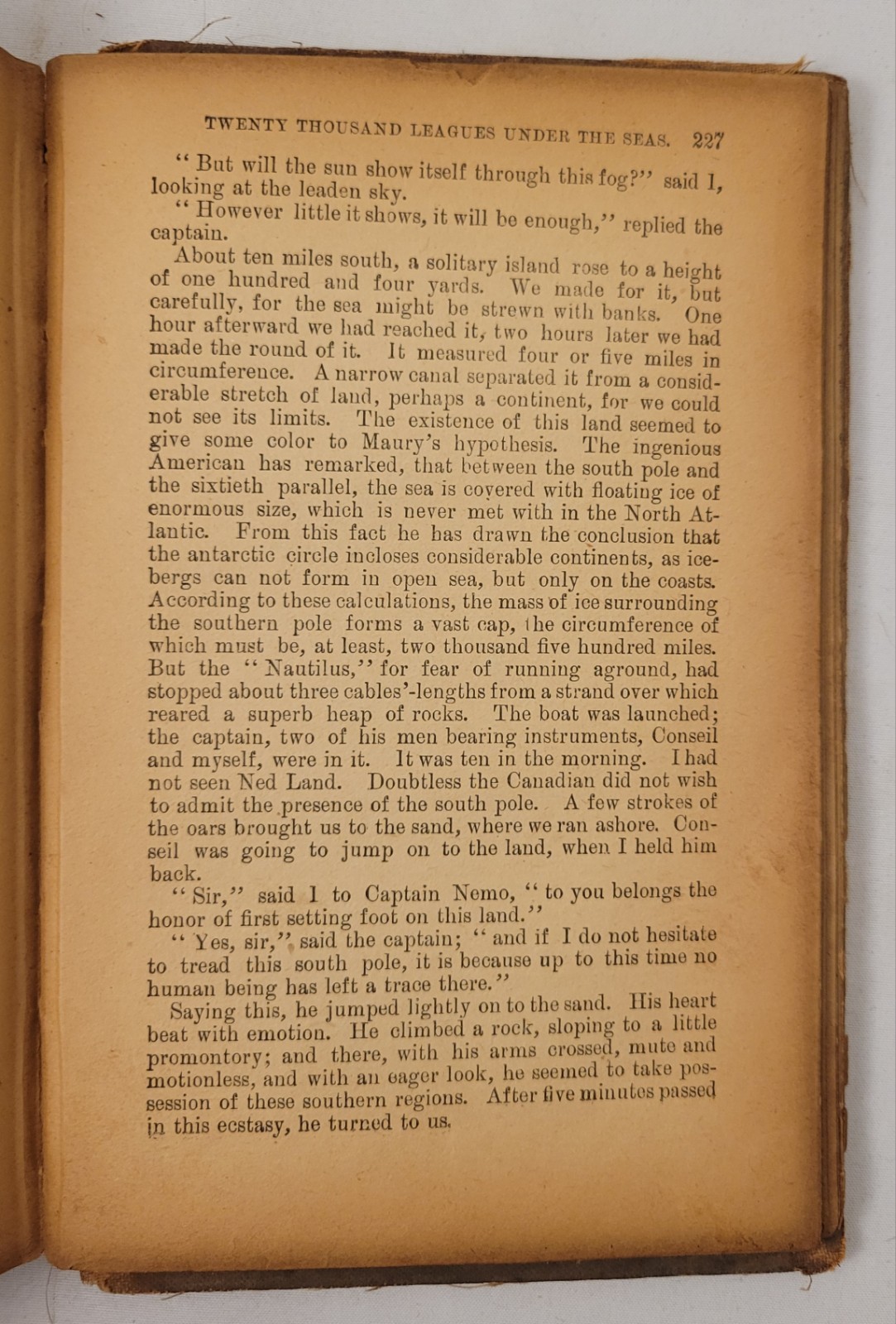 Twenty Thousand Leagues Under the Seas by Jules Verne Stratford Edition c. 1890s