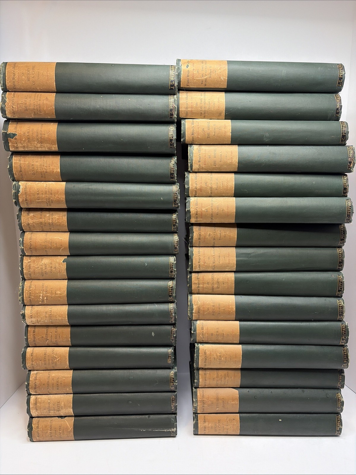 Antique – Victor Hugo – Complete Works 30 volumes – Limited Edition – 1894