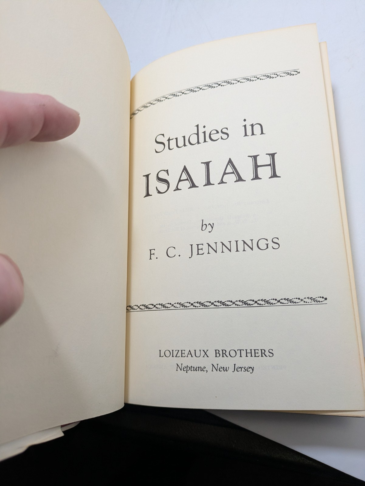 Studies in Isaiah F. C. Jennings 1966 Loizeaux Brothers