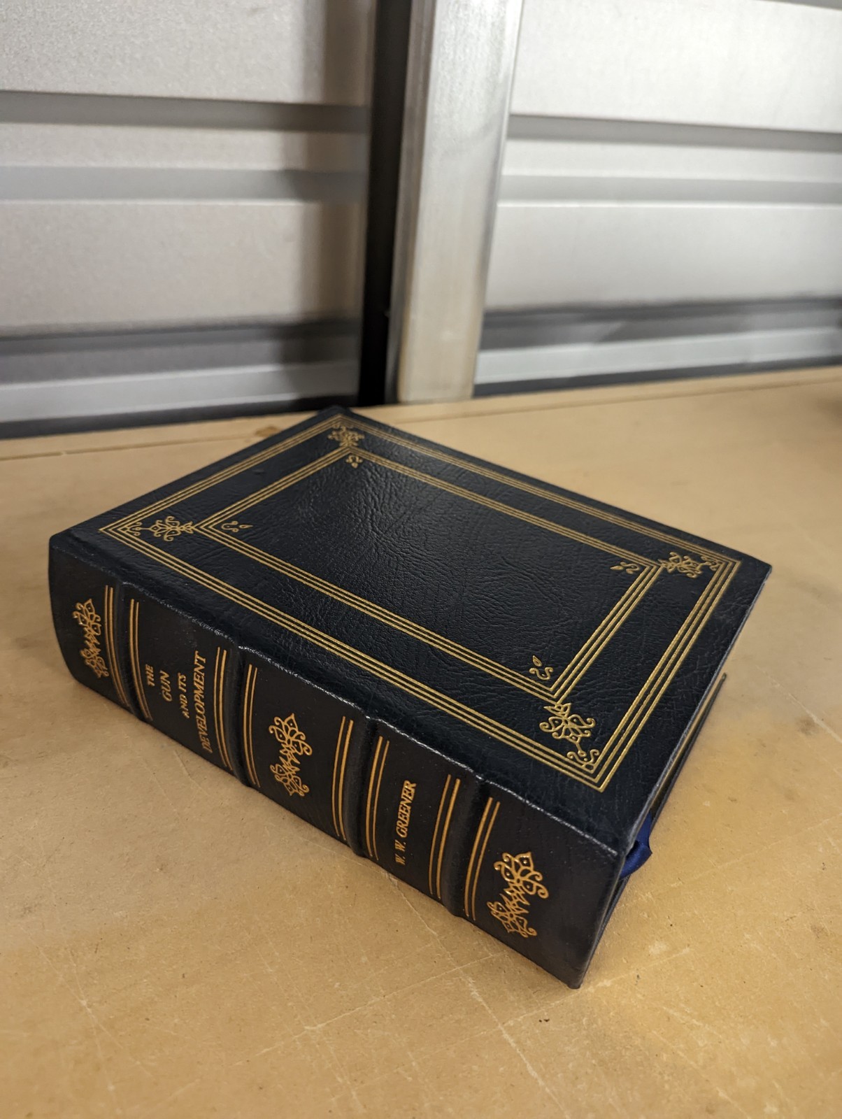 1995 Firearms Classics Library The Gun and Its Development W.W. Greener Leather!