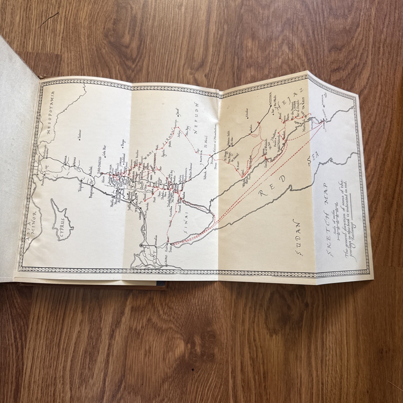 Revolt in the Desert T E Lawrence – Arabia WWI Classic Foldout Map 1927 1st Ed