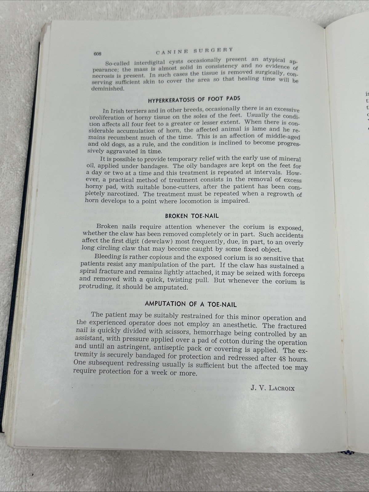 Canine Surgery: A Text and Reference Work Fourth Edition 1957 Dr. Billye Vickers