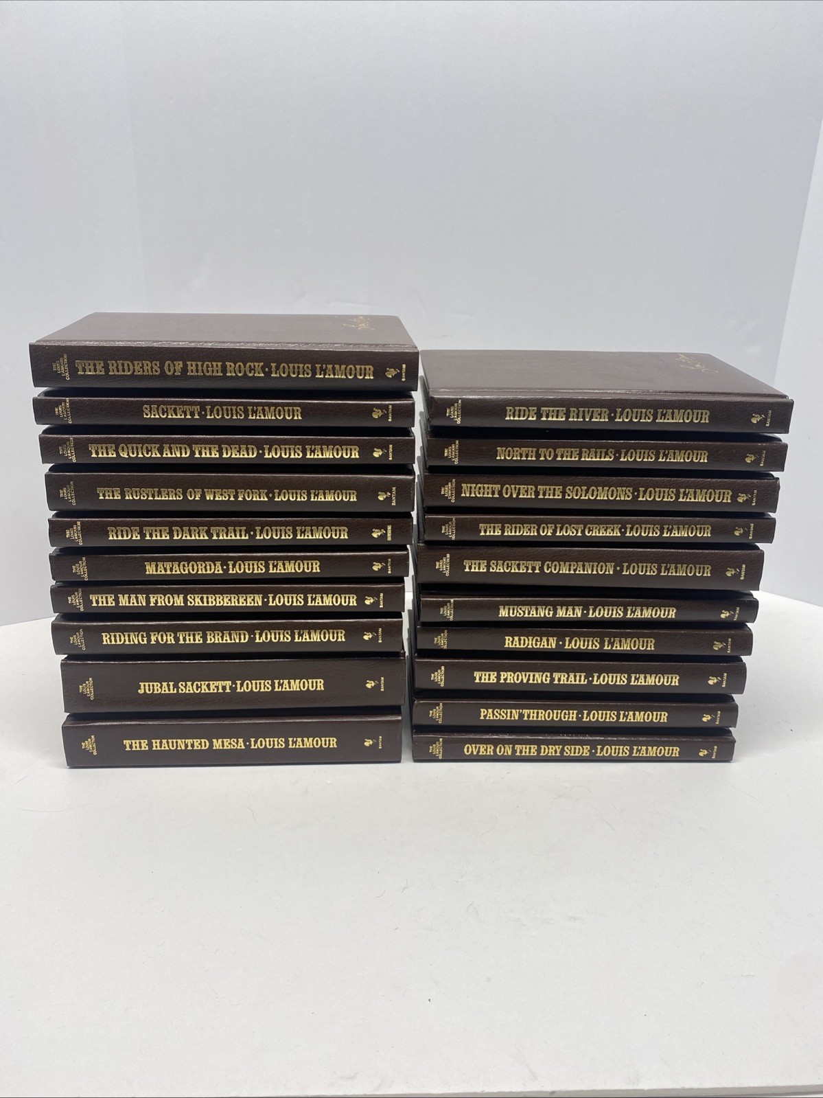 VTG Lot of 20 Louis L’Amour Leatherette Books Collection Bantam 20 Volumes
