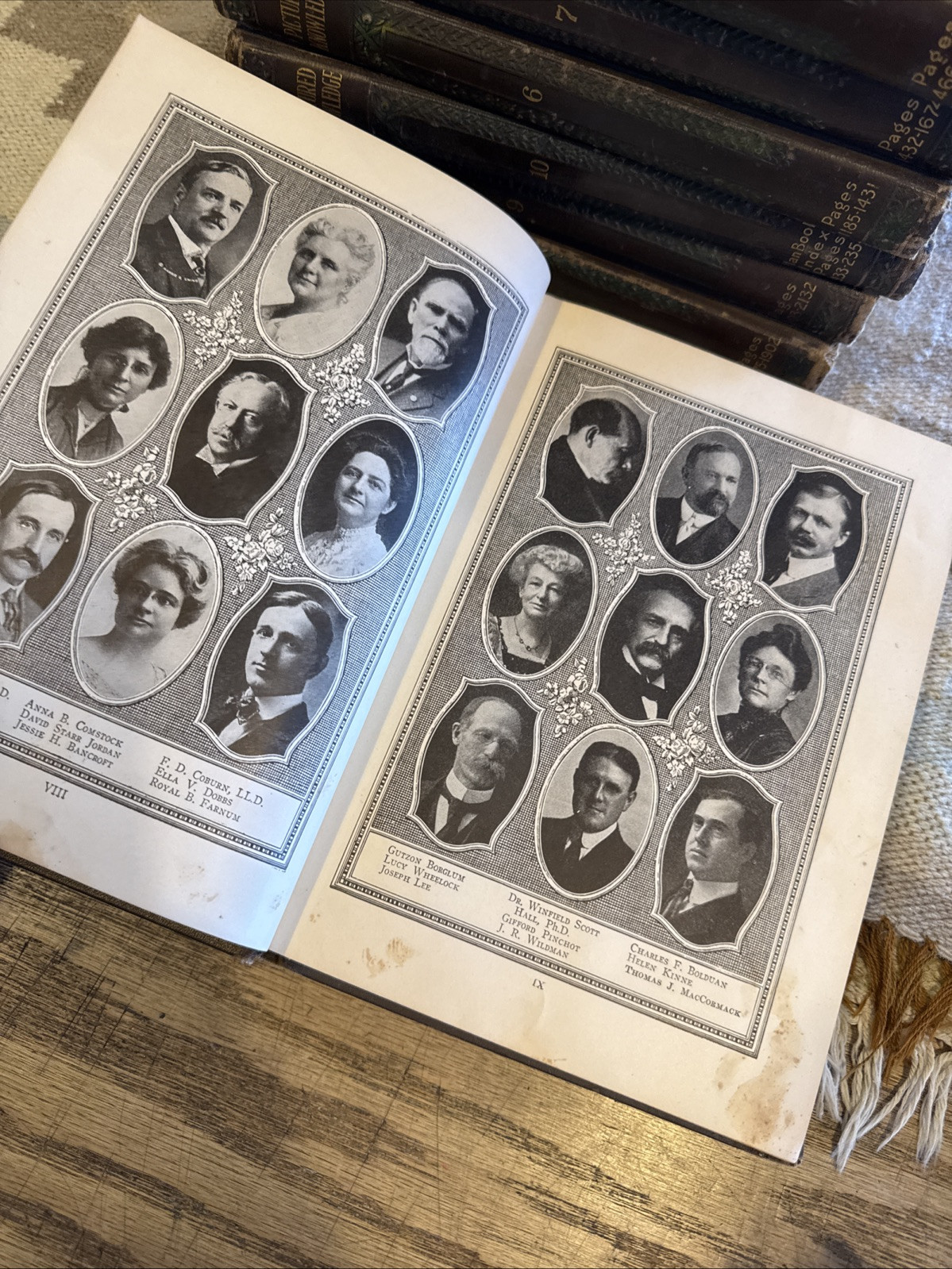 Pictured Knowledge ~1930 ~ Complete set of 10 Volumes Marshall Hughes Co.