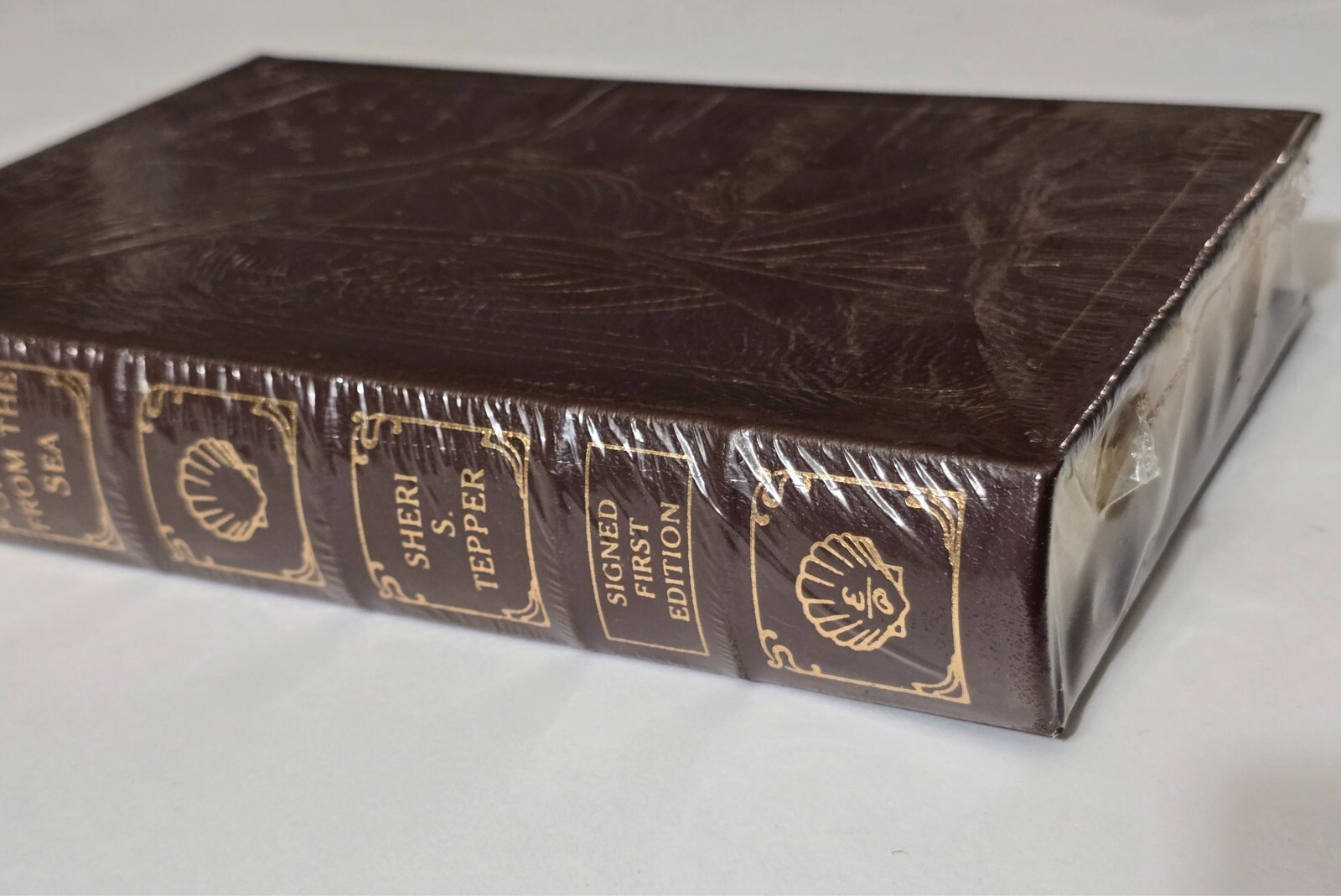 SHERI S TEPPER SIGNED 1ST ED SEALED SINGER FROM THE SEA EASTON PRESS HC FIRST