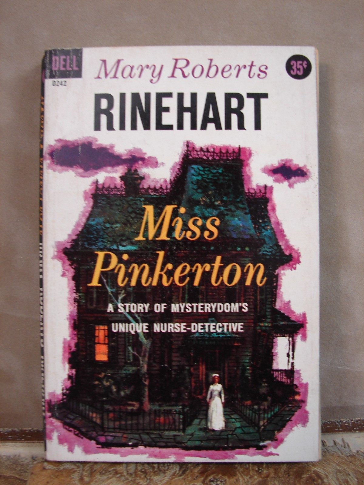 Miss Pinkerton By Mary Roberts Rinehart, 1958 Mystery, paperback, 5275