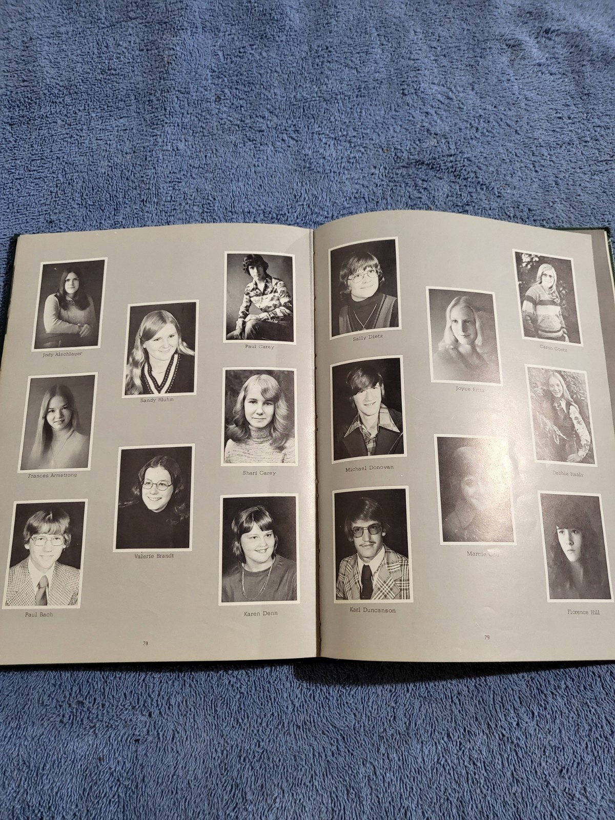 Vintage 1976 Mapleton, MN. Public School Minnesota Class Yearbook Life Piper