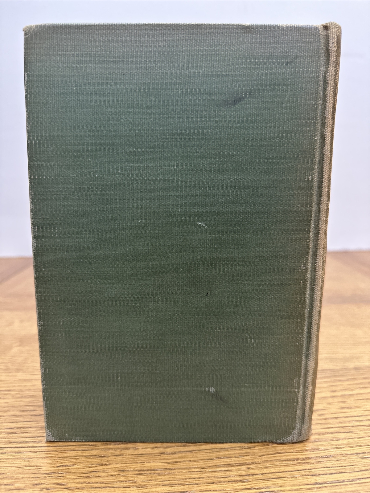 { Physics } By Hausmann-Slack D. Van Nostrand Co. Second Ed. Dec. 1946 W/ Answer