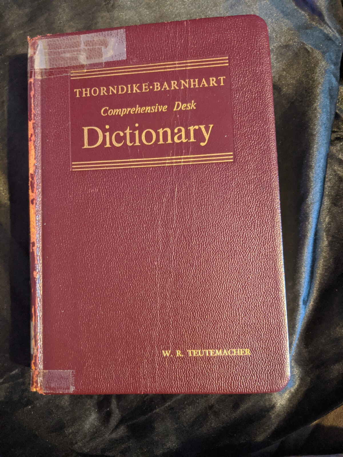 Thorndike Barnhart Comprehensive Desk Dictionary ~ Copyright 1951, VINTAGE
