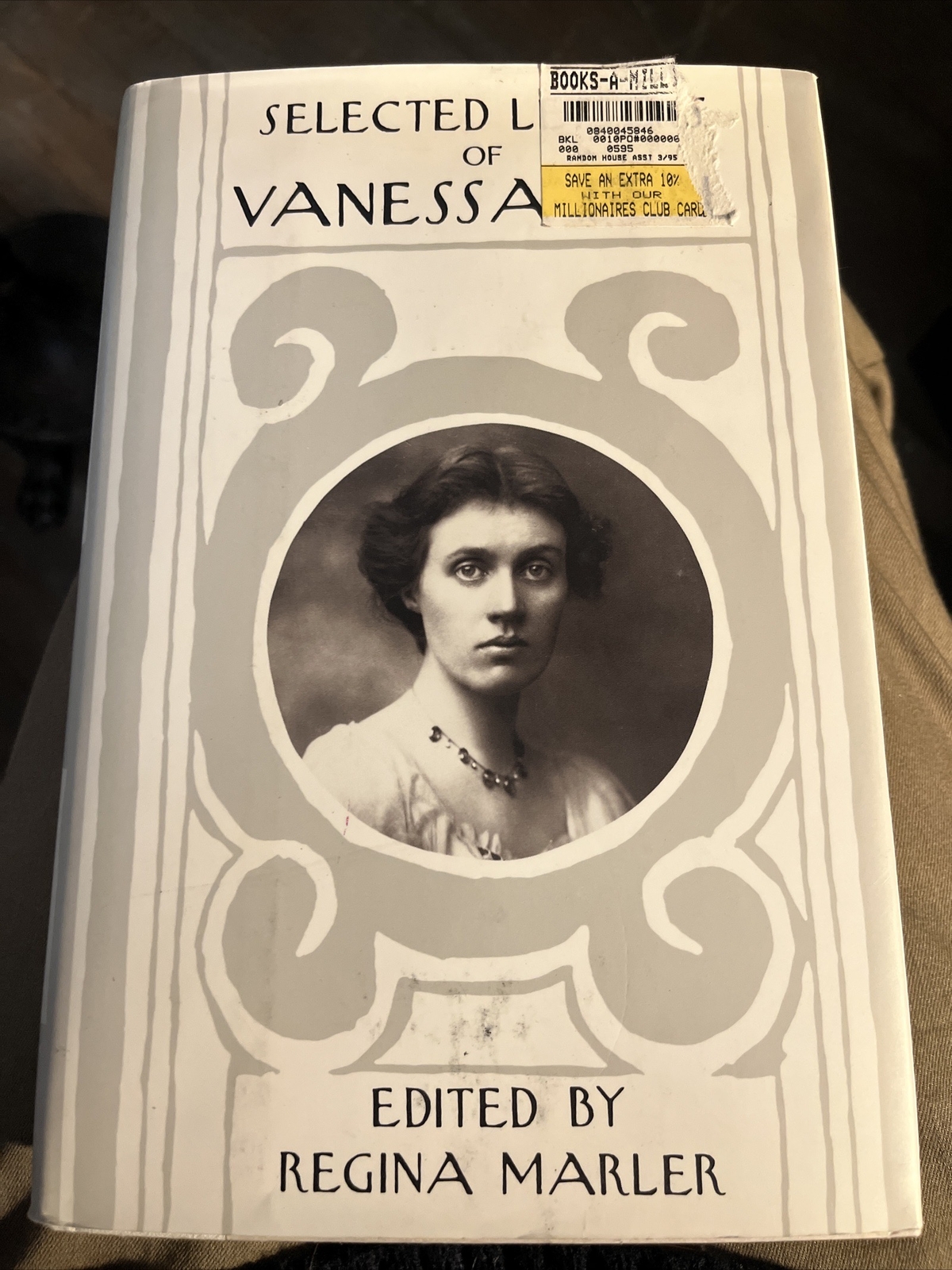 Regina Marker, Vanessa bell SELECTED LETTERS 1st edition