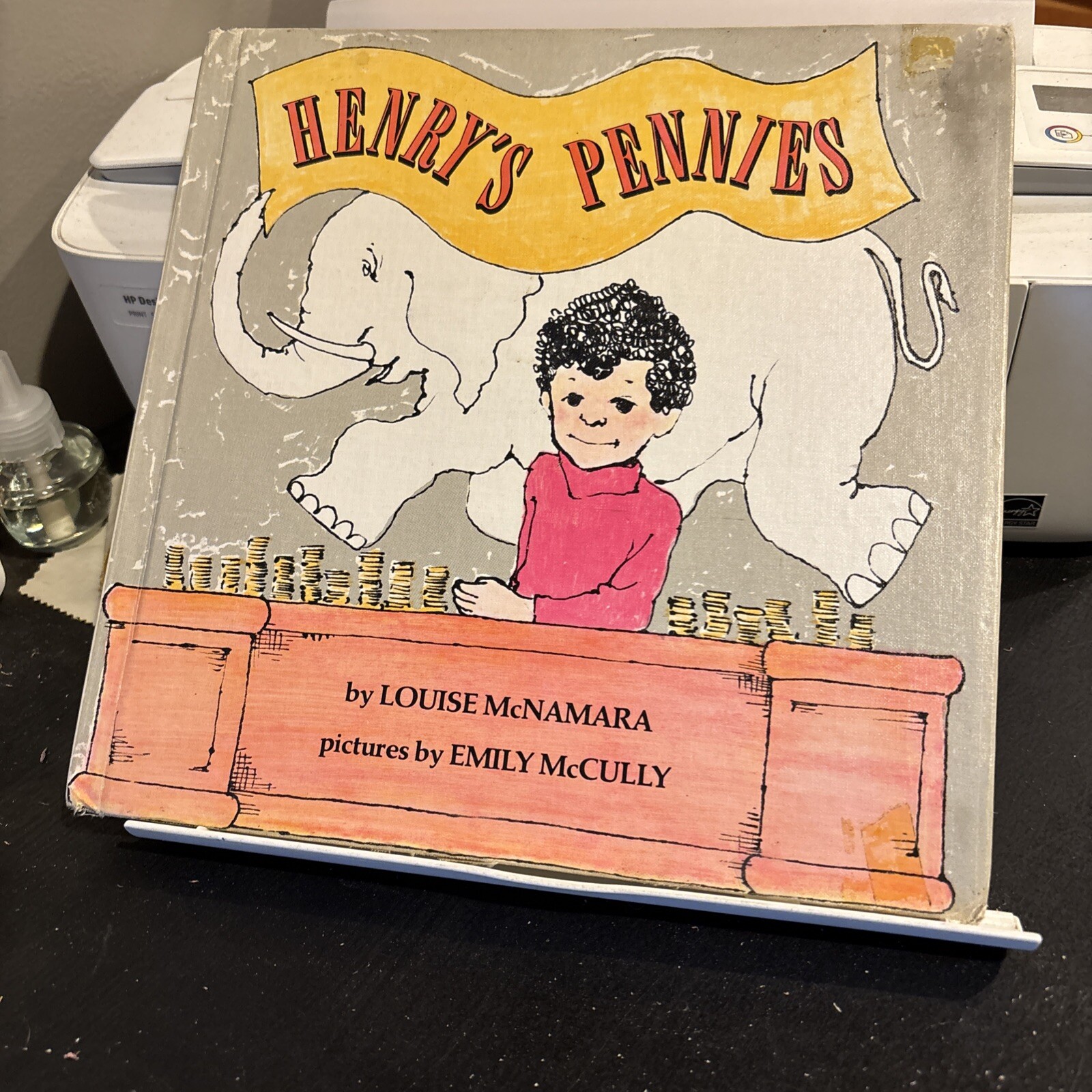 Vintage 1972 Children’s HC Henry’s Pennies Louise McNamara X-library Illustrated