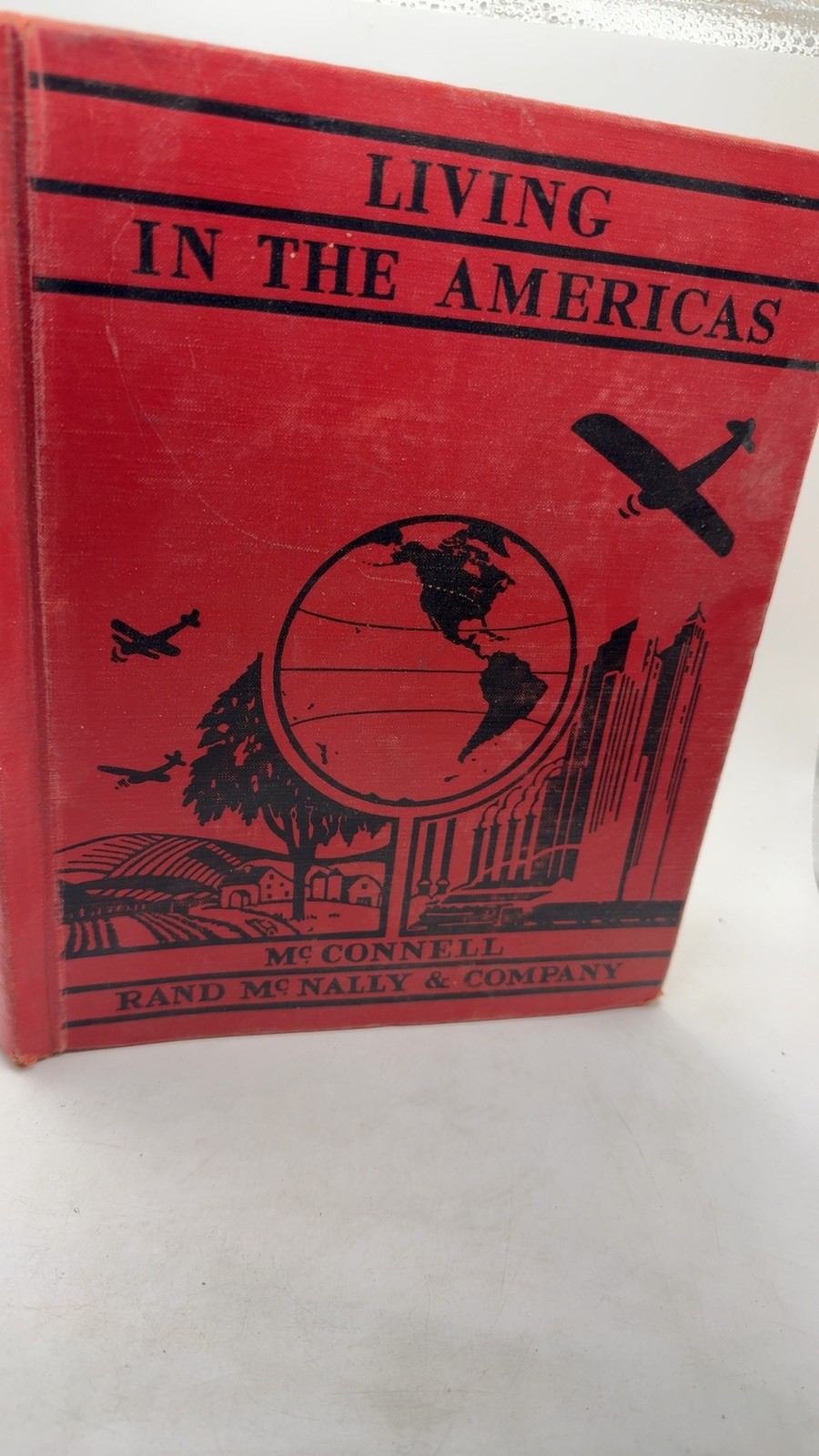 Living IN THE Americas McConnell Hardcover