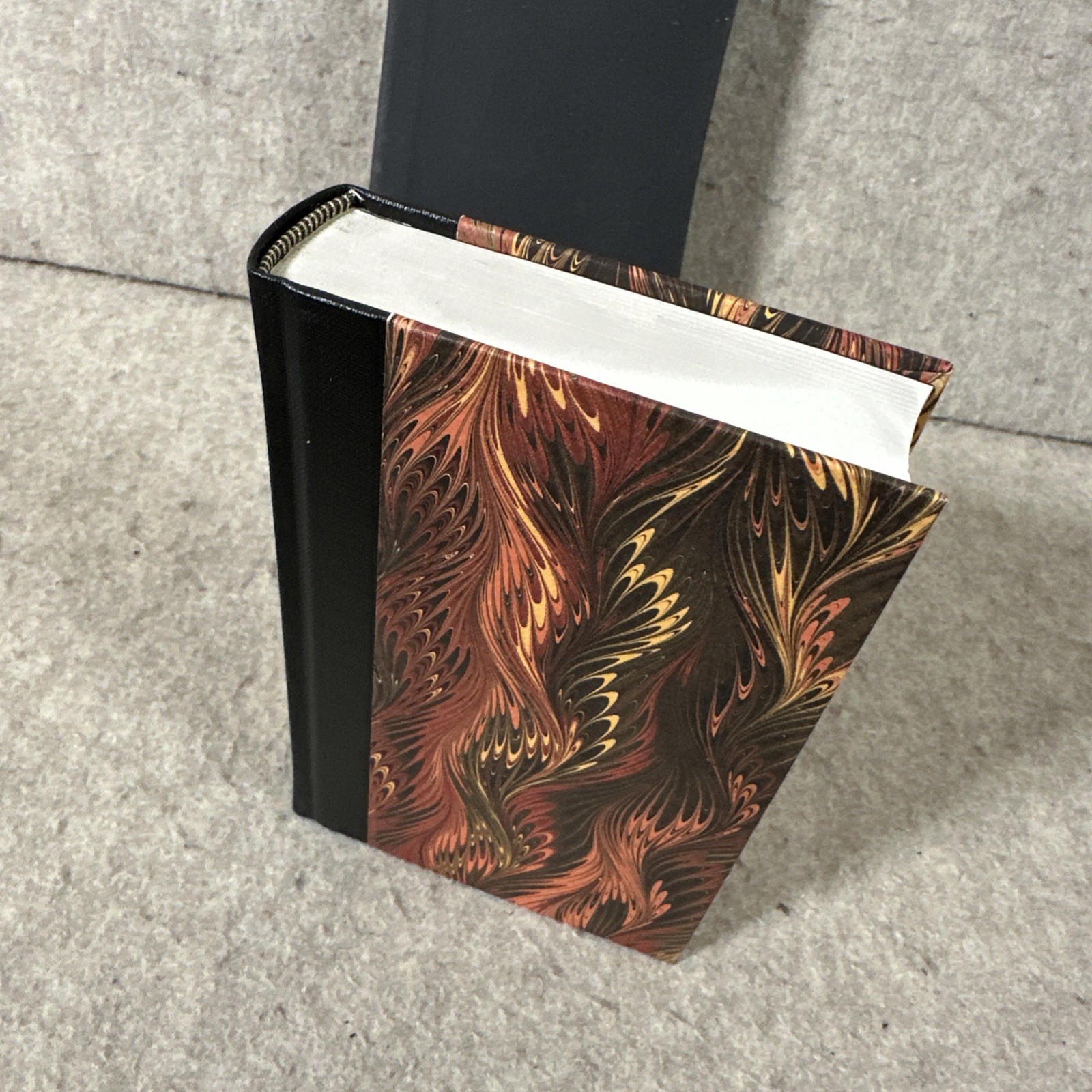 The Devil’s Dictionary Ambrose Bierce The Folio Society HC Slipcase