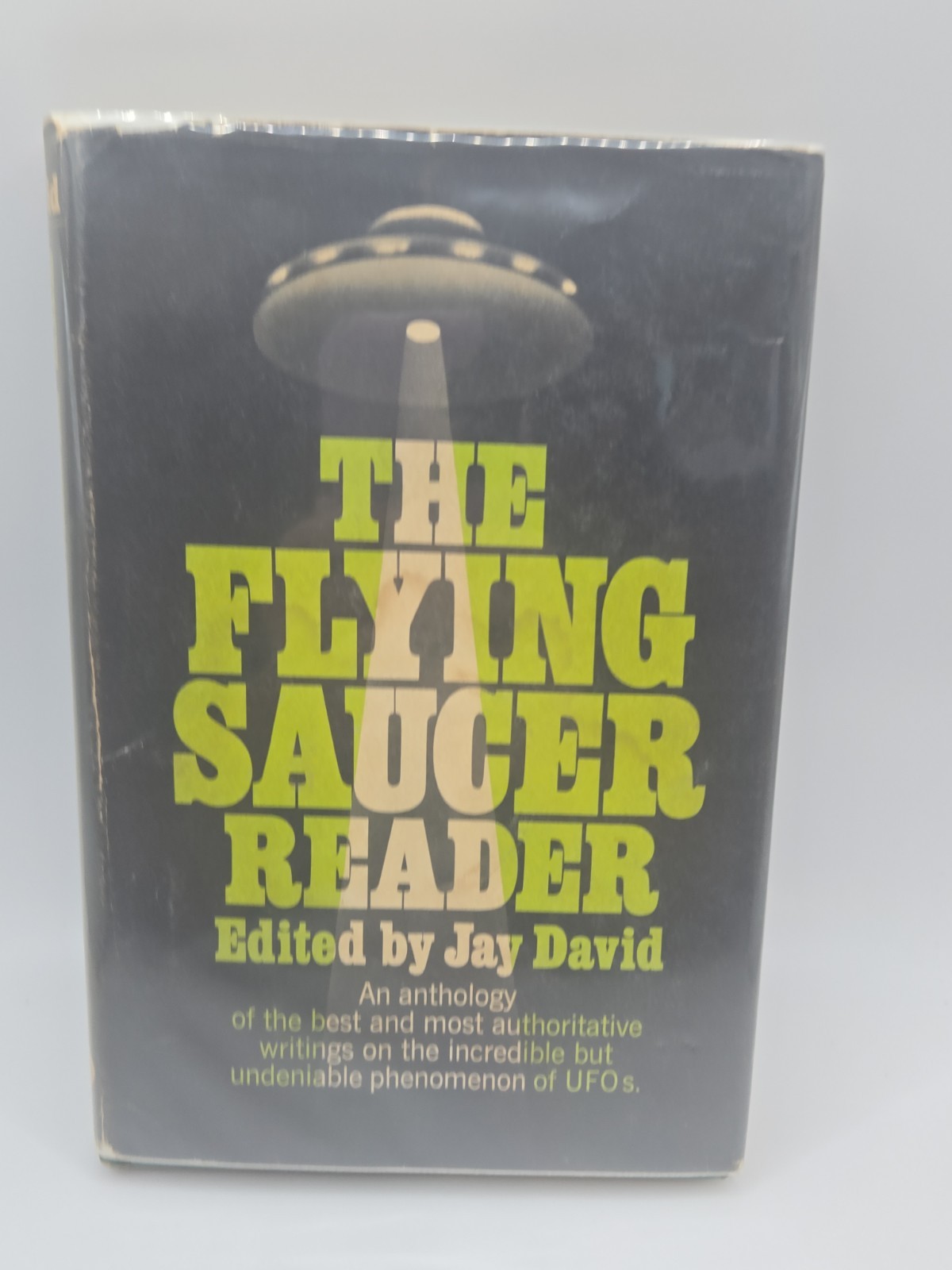 The Flying Saucer Reader by Jay David 1967 BCE Sci-fi UFO Aliens Outer space HC