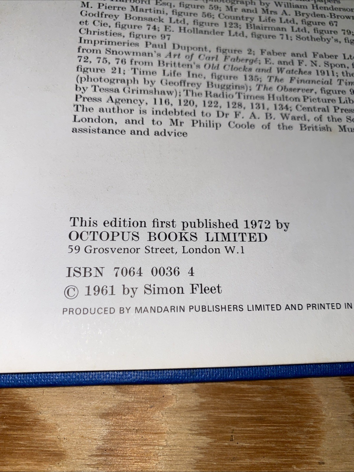 CLOCKS Simon Fleet 136 illustrations 96 pages BEAUTIFUL OLD CLOCKS color & b/w