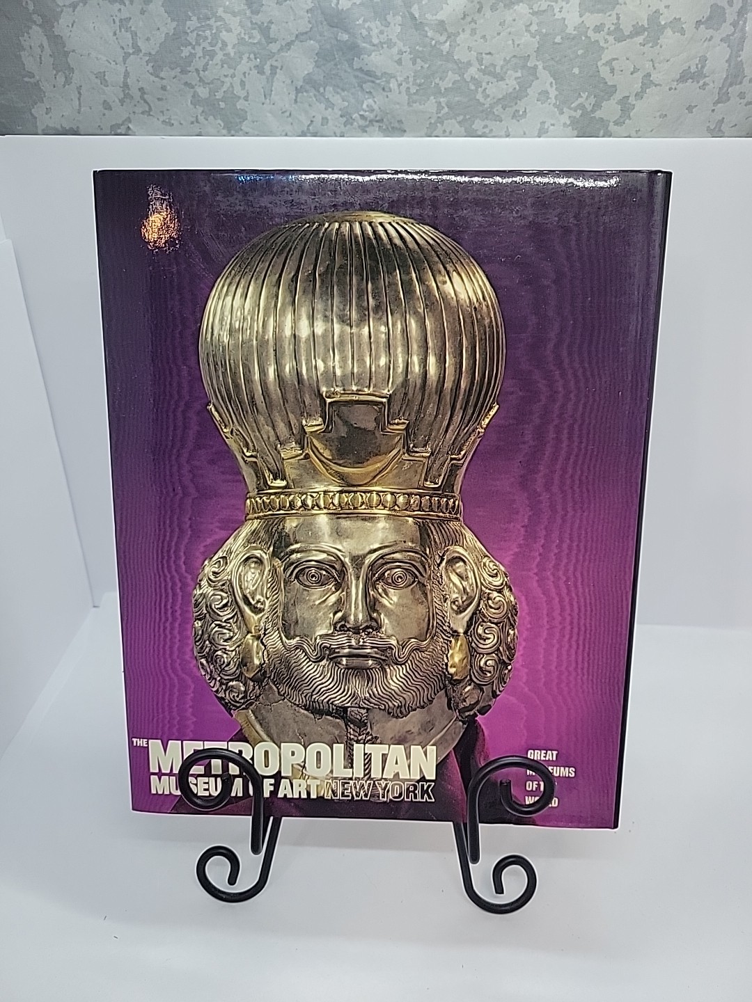 Coffee Table Book The Metropolitan Museum Of Art New York Hardcover Pre-owned