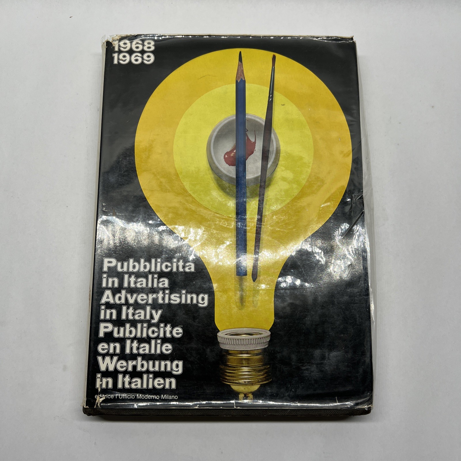Pubblicità in Italia / Advertising in Italy 1968 / 69 Hardcover Book