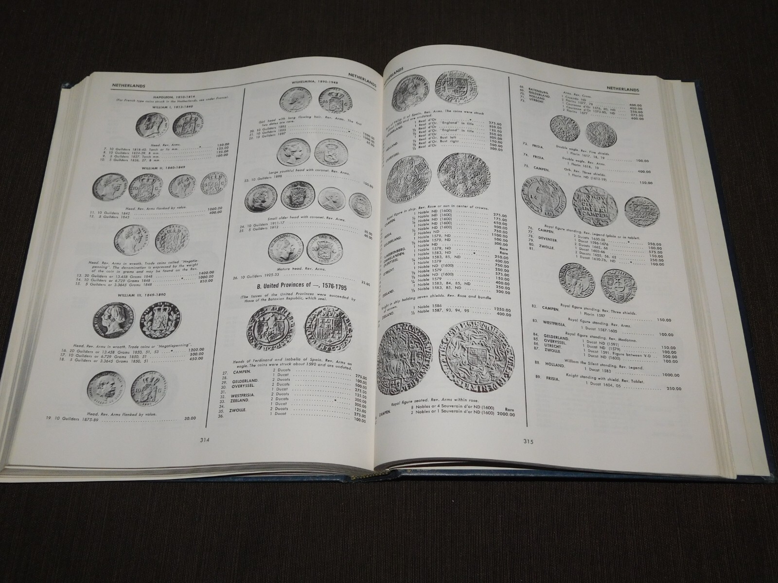 VINTAGE 1971 GOLD COINS OF THE WORLD BOOK THIRD EDITION by ROBERT FRIEDBERG