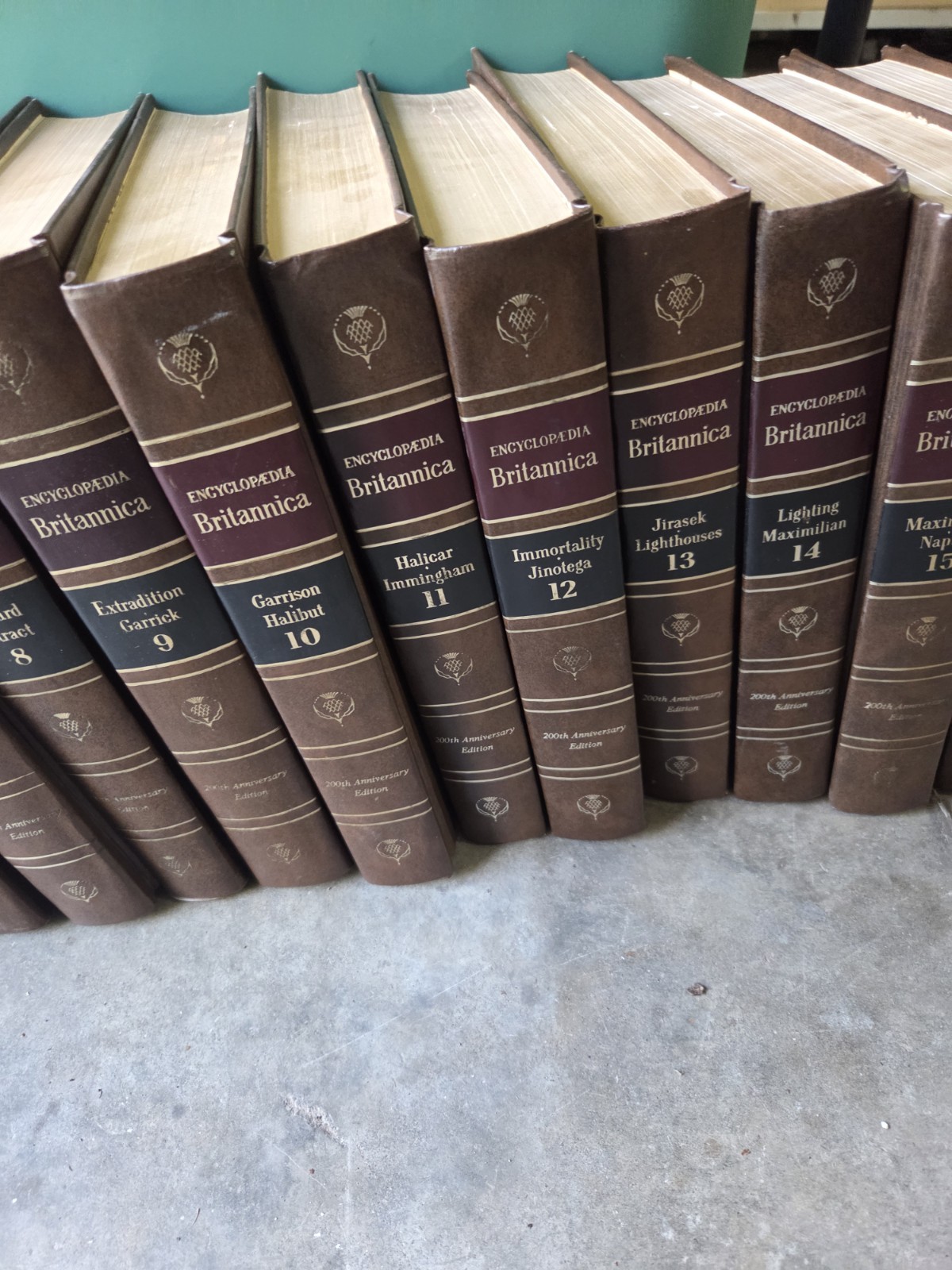 Encyclopedia Britannica Complete Set 200th Anniversary Edition 1970. See Pics