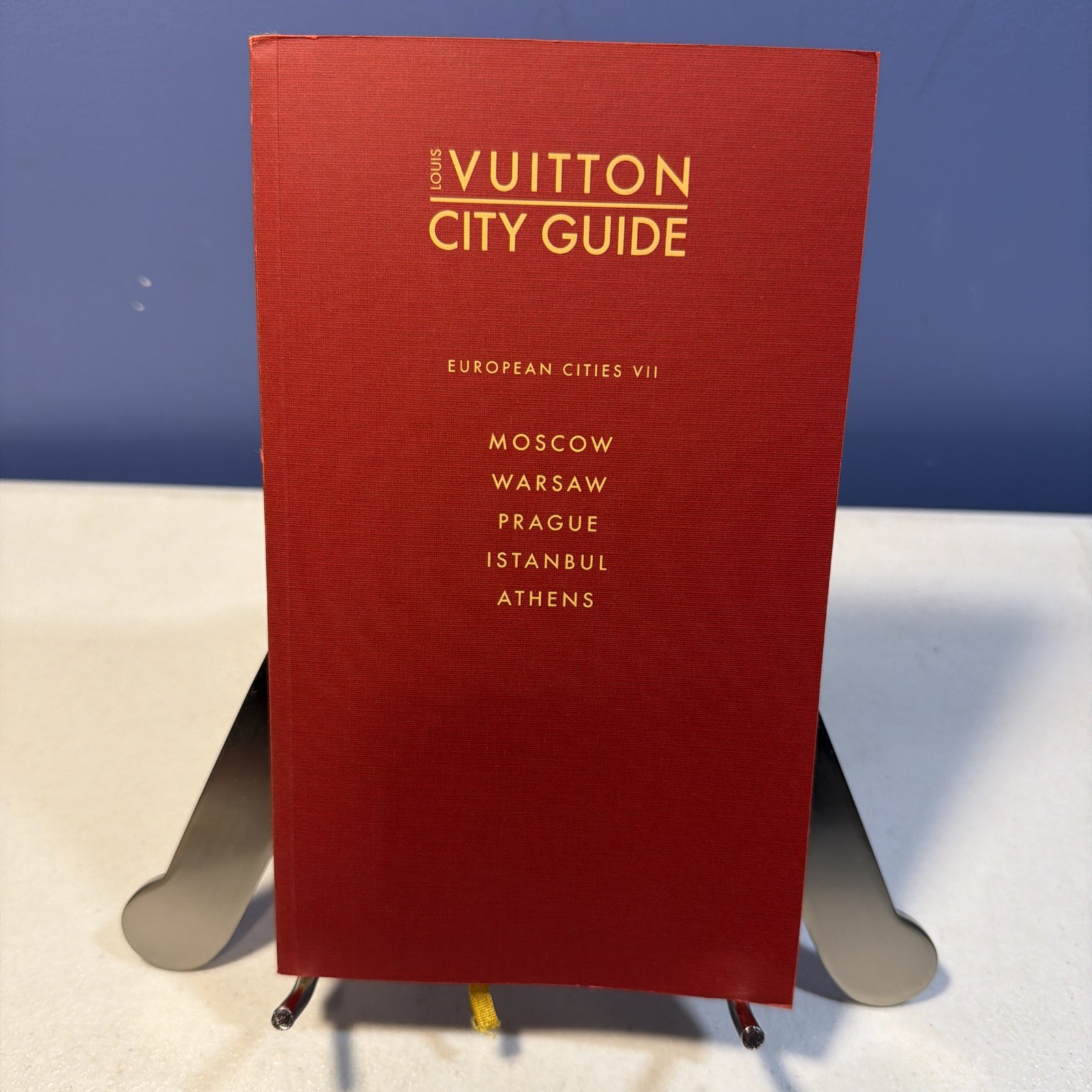 LOUIS VUITTON „European Cities Guide“ 1998 Set of 7 Books in SlipCase