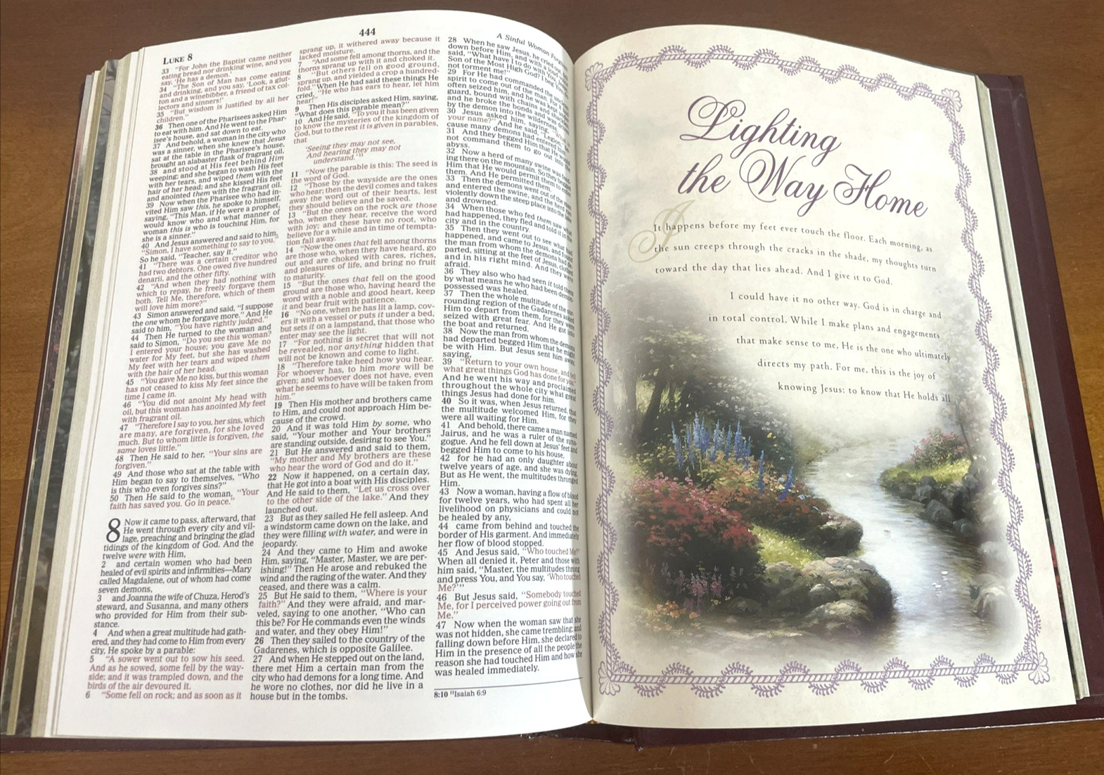 Holy Bible Thomas Kinkade 2002 NKJV Red Letter Family Bible Clean Pages EUC