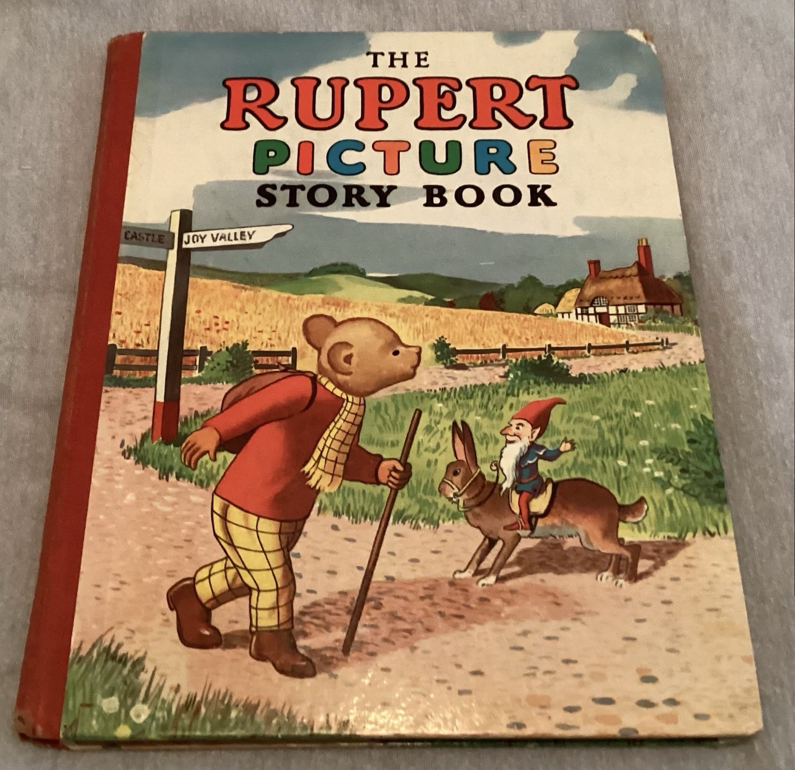 Rupert The Bear Picture Story Book HC Vintage Children’s Stories