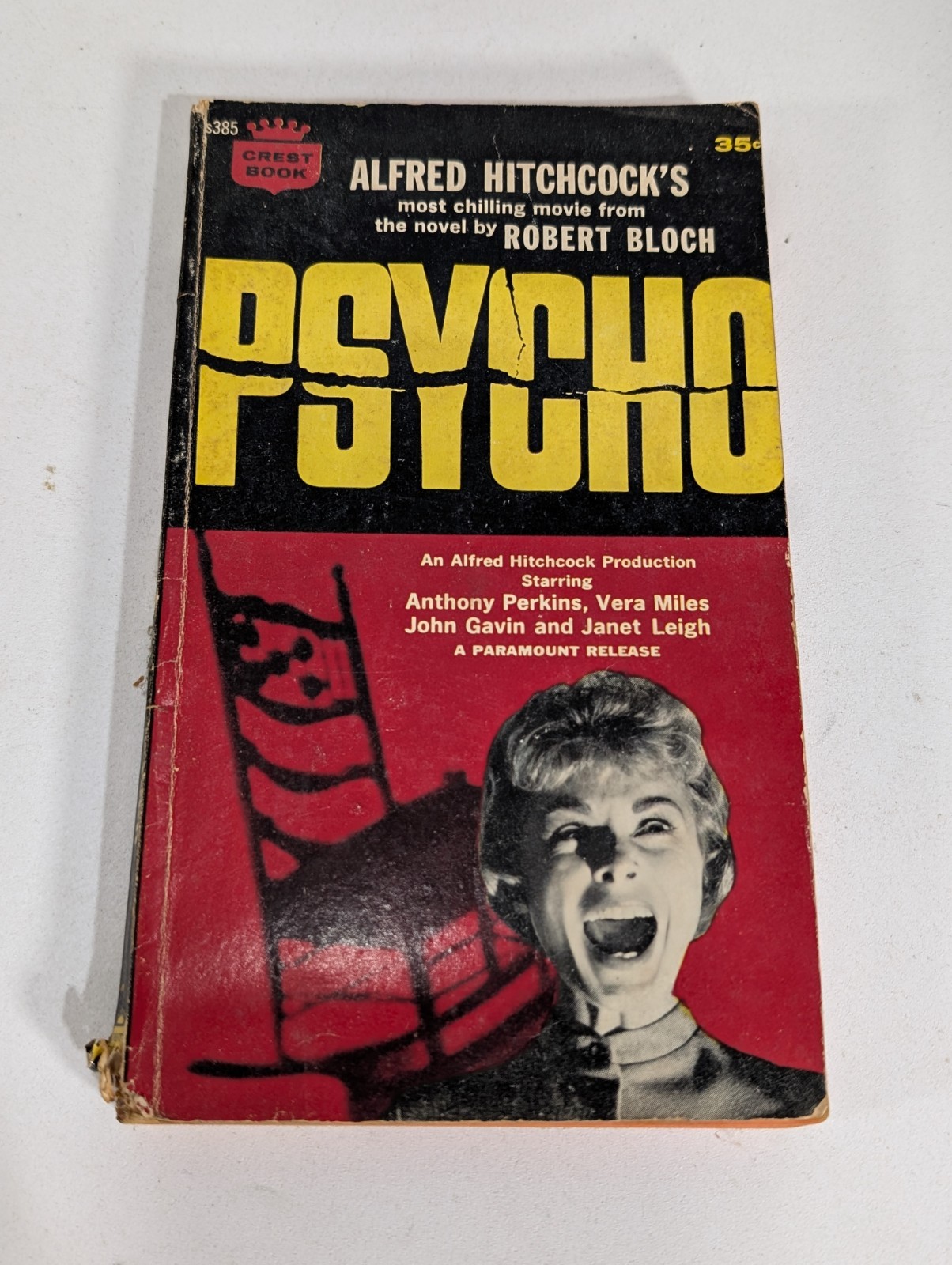 Psycho by Robert Bloch (1960) movie-tie-in Alfred Hitchcock Horror, 3rd Printing
