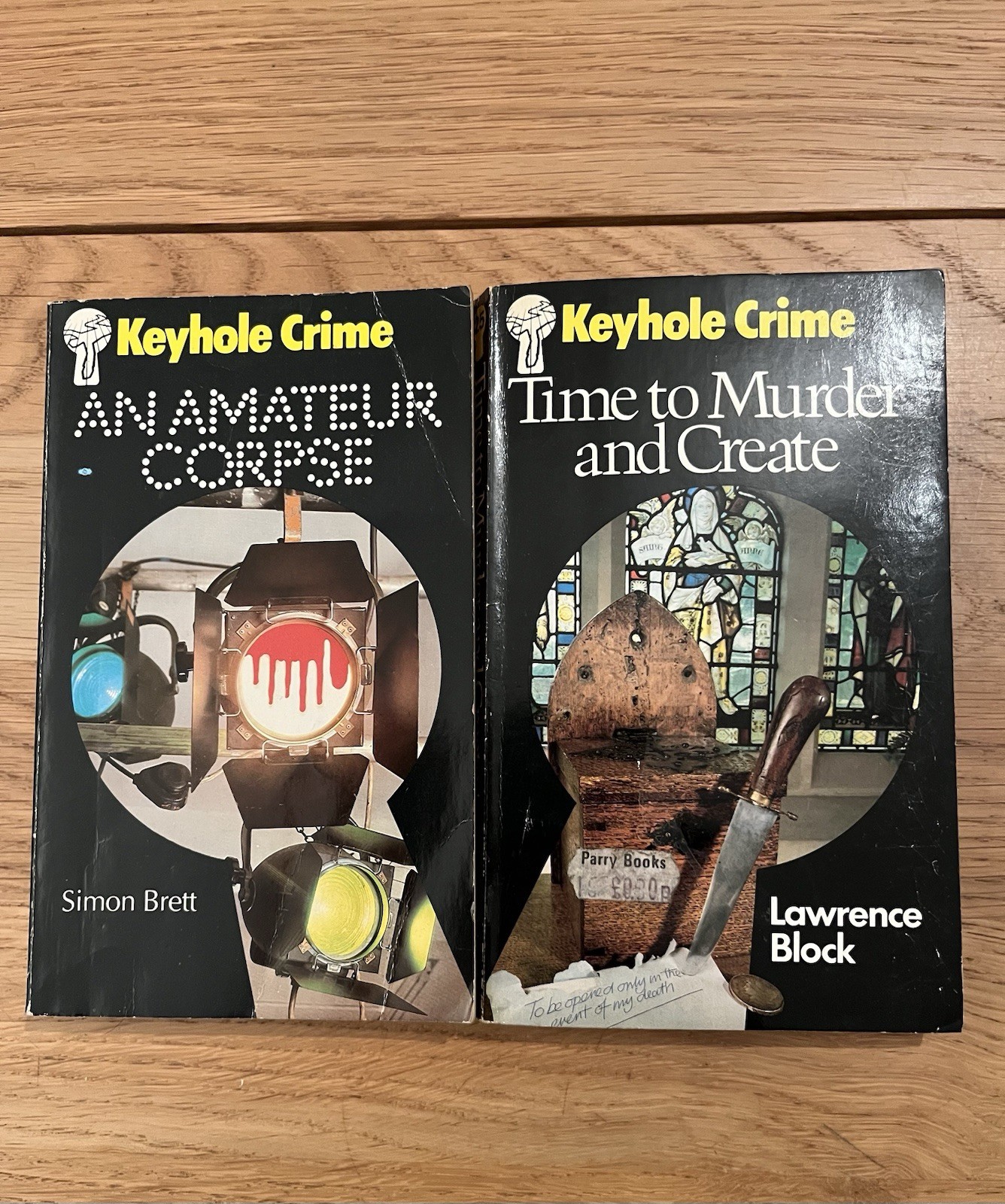 Keyhole Crime Vintage Paperbacks X2 1980s