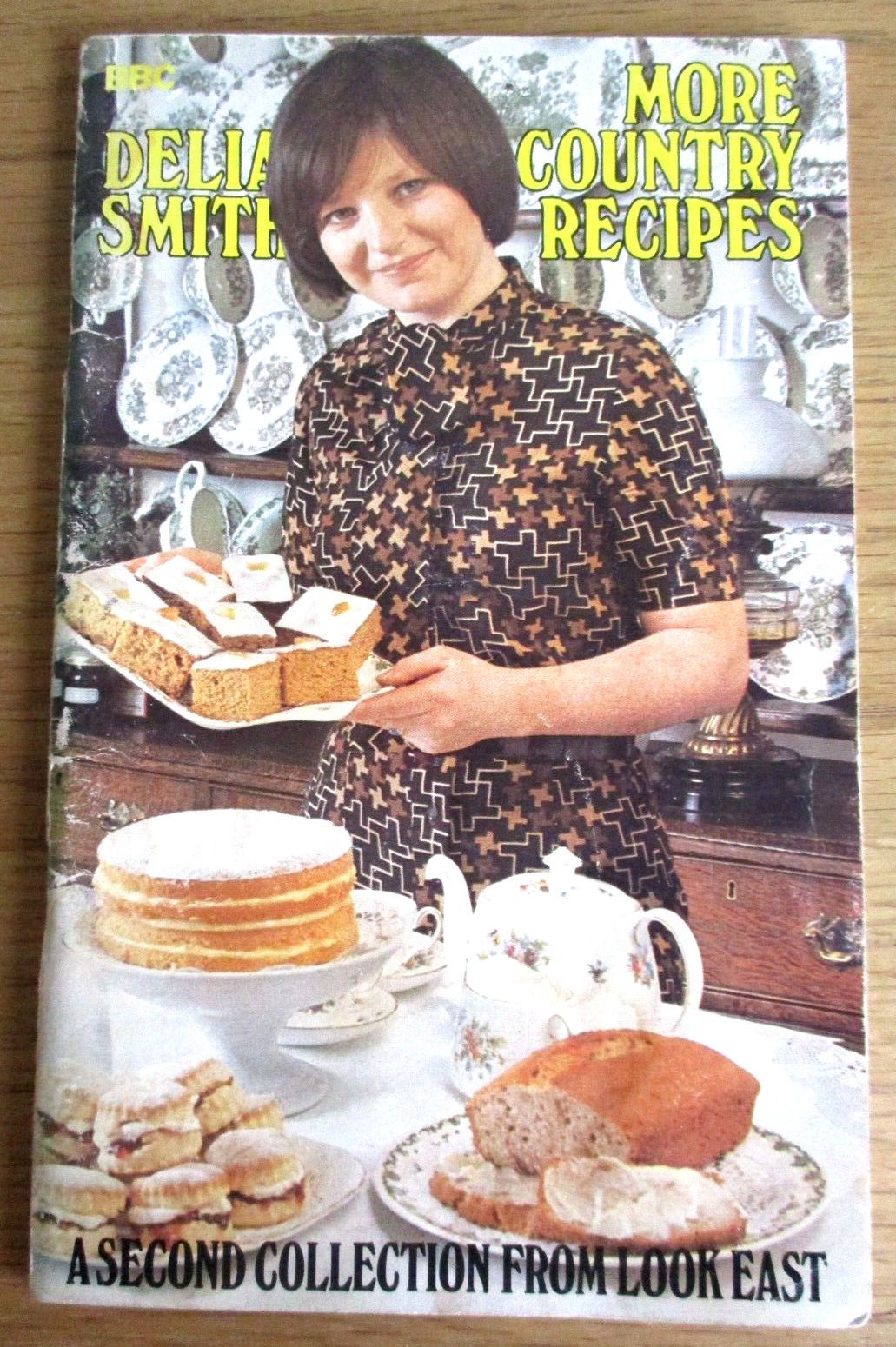 Delia Smith Cookery Book More Country Recipes 1976 BBC Look East VINTAGE Retro