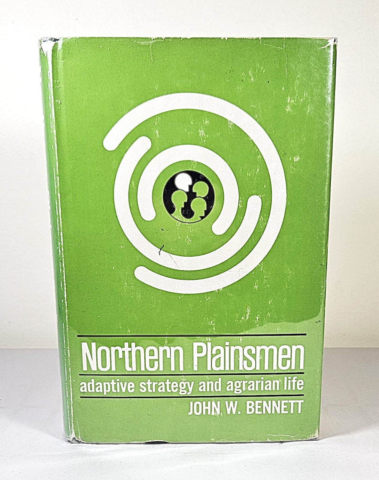 John W Bennett / Northern Plainsmen adaptive strategy and agrarian life 1st 1969