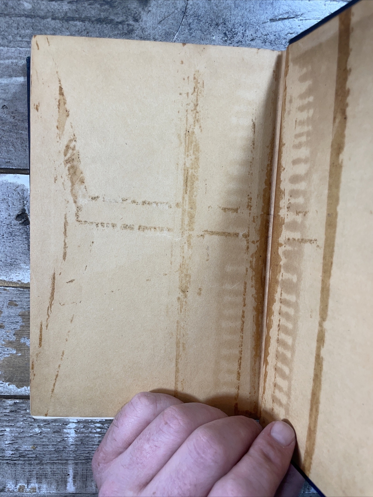 1933 Antique Home Decor Book „Early American Pressed Glass“ Illustrated