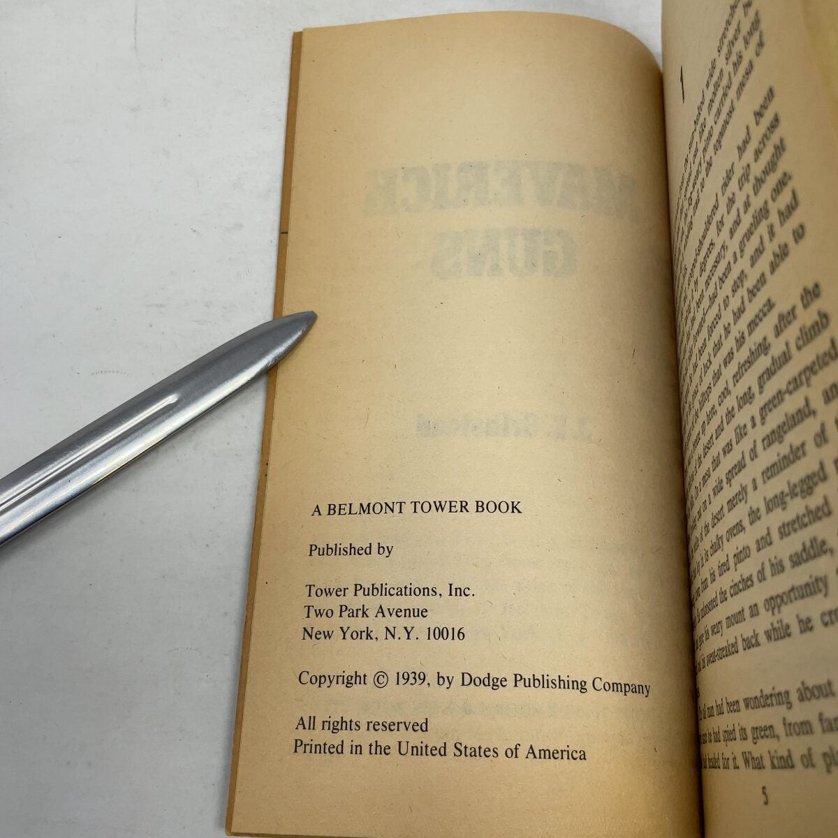 Maverick Guns by J. E. Grinstead PB First Edition Like New 1968