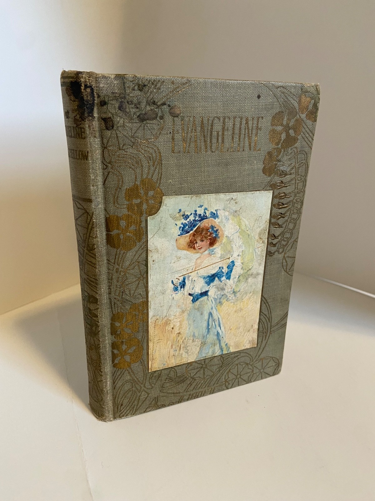 RARE: Evangeline by Henry W. Longfellow Beautiful Vintage Book Pocket Sized