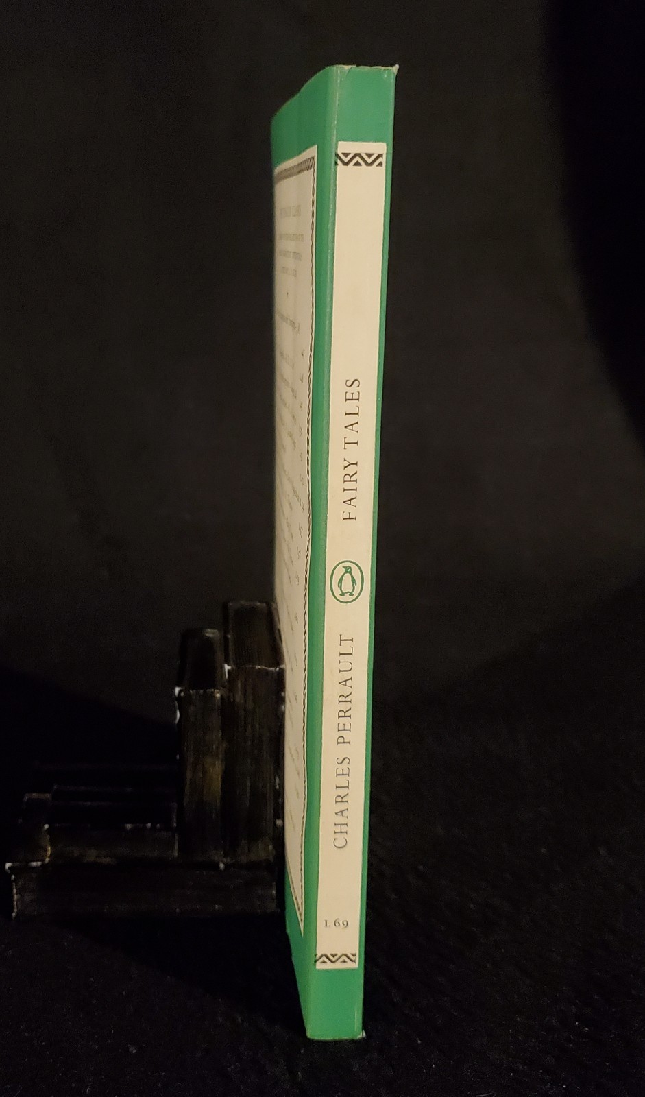 The Fairy Tales of Charles Perrault 1957 Penguin Paperback Book