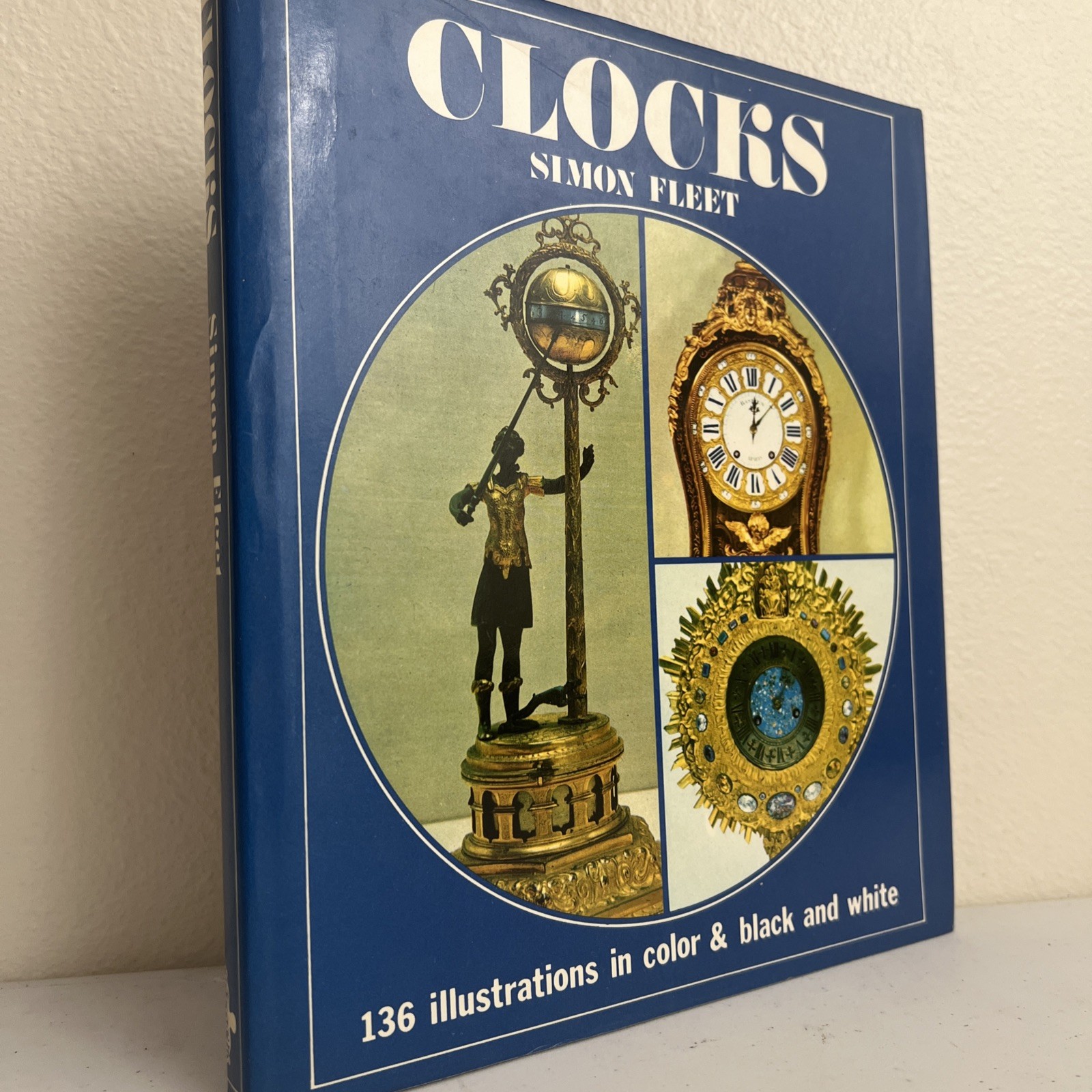 CLOCKS Simon Fleet 136 illustrations 96 pages BEAUTIFUL OLD CLOCKS color & b/w