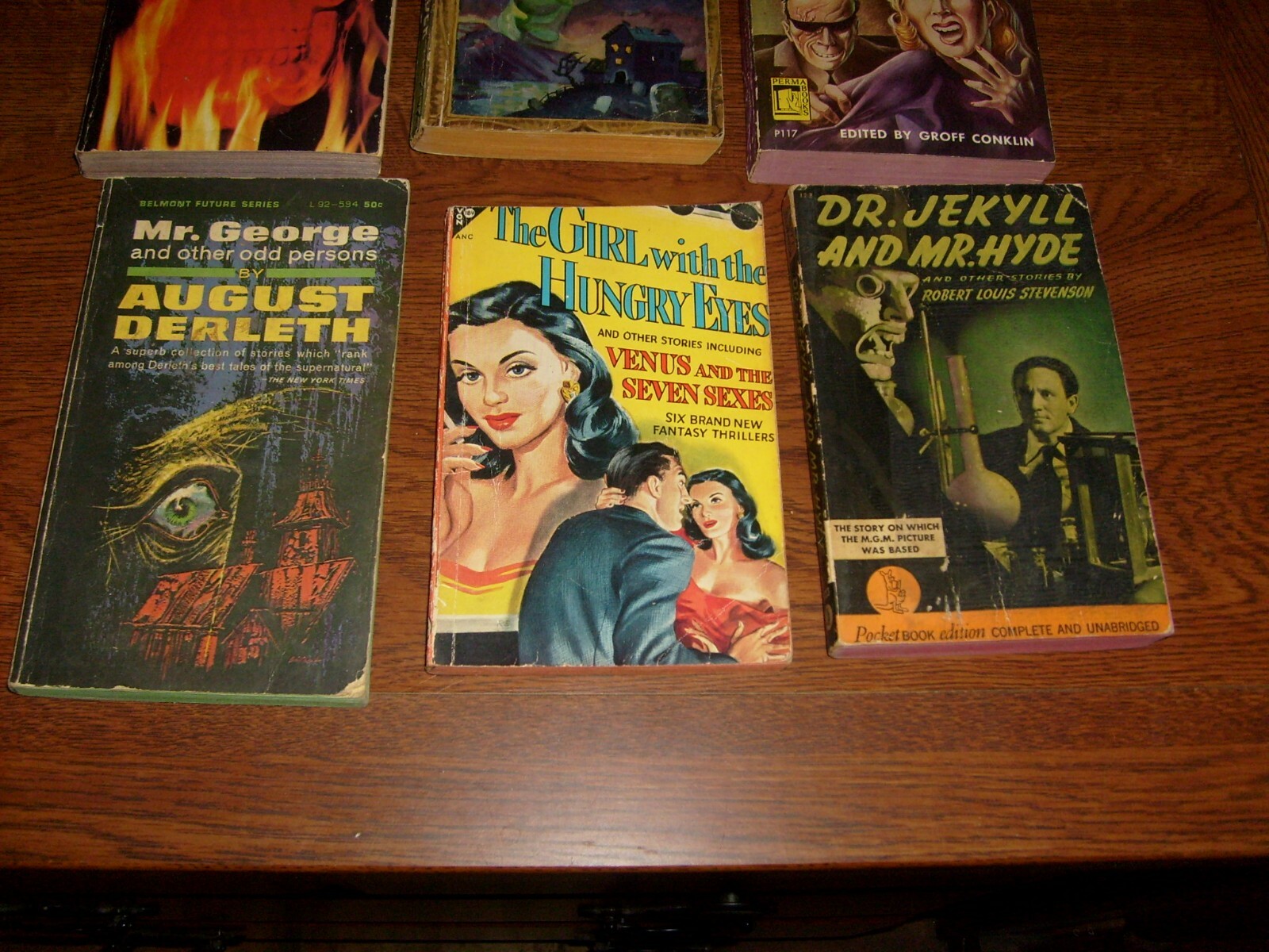 6 HORROR / FANTASY RELATED VINTAGE PAPERBACKS, MODERATE LOWER GRADE