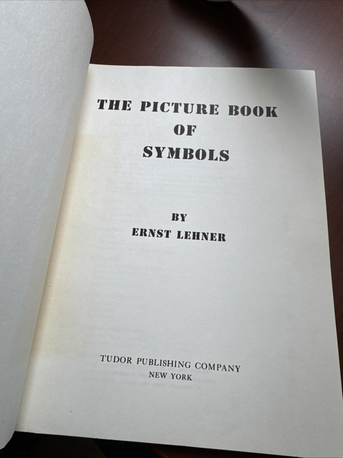 1956 THE PICTURE BOOK OF SYMBOLS by ERNST LEHNER 96 Pages of Interesting Symbols
