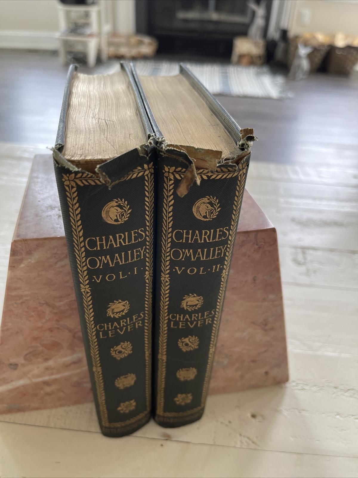 Charles O’Malley The Irish Dragoon Charles Lever 1901 HC 2 Vol Set Illustrated