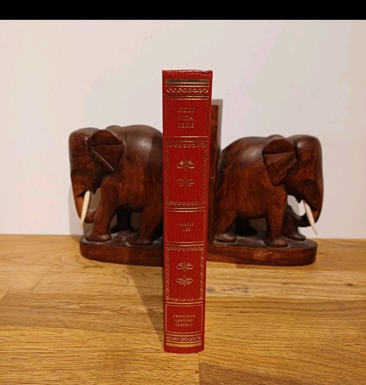 Twentieth Century Classics Cider With Rosie By Laurie Lee Hardcover Book 1970