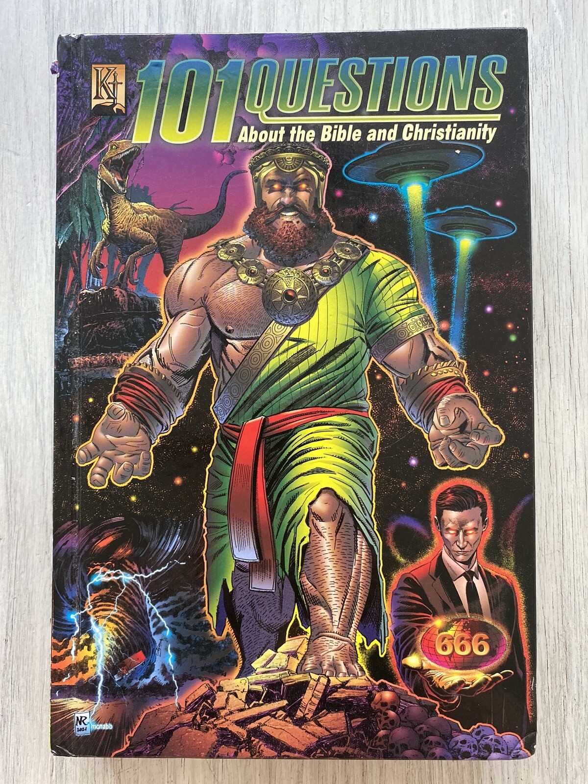 101 Questions About Bible Christianity Scripture Comic Graphic Novel Apologetics