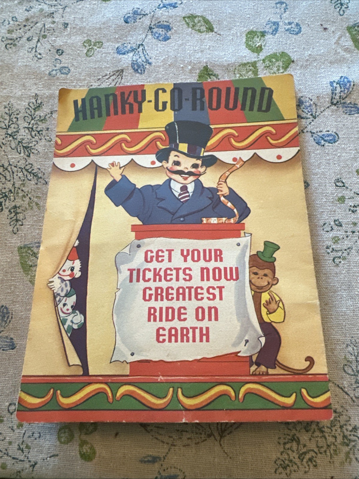 Vintage HANKY – GO-ROUND Child’s CIRCUS Hanky Book Ephemera Animals RARE