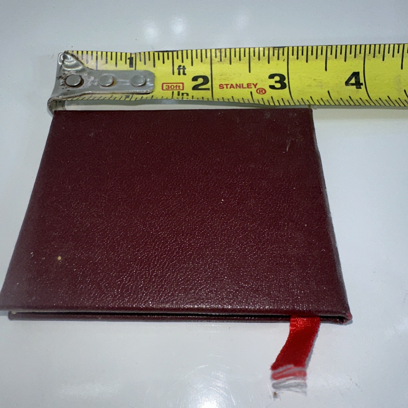 Hershey’s Chocolate Memories Miniature Book „Holiday Recipes“ Maroon 1983
