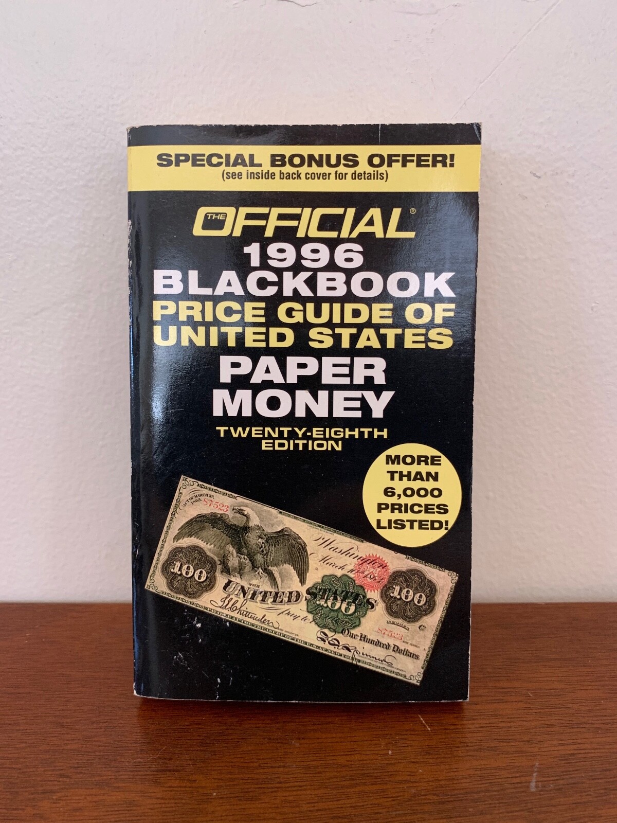 The Official 1996 Blackbook Price Guide of U.S. Paper Money 1995 PB