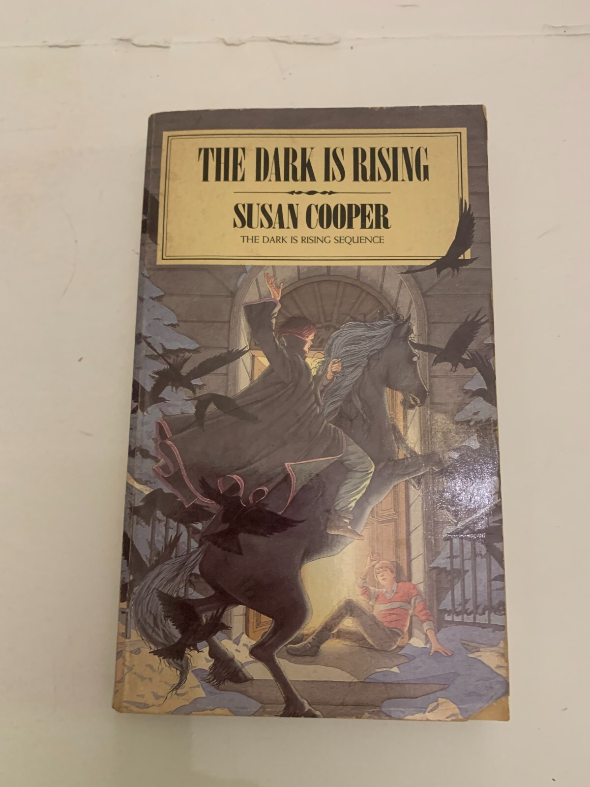 1986 The Dark Is Rising by Susan Cooper Collier Paperback